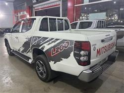 میتسوبیشی L200